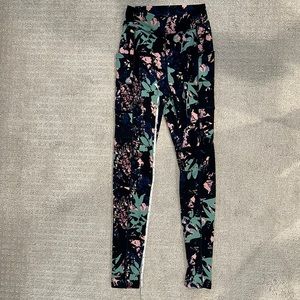 Leggings. Size XS. Never worn!